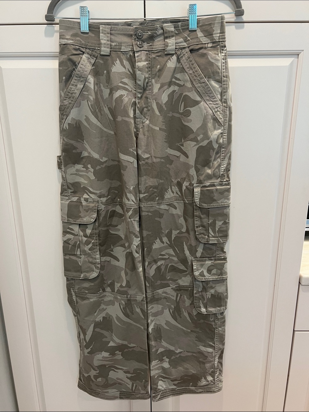 Abercrombie & Fitch Olive Camo Cargo Pants